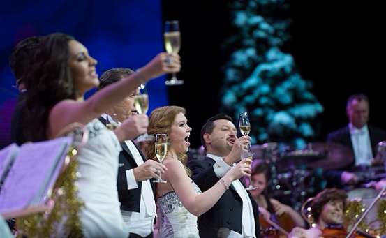 ANDRE' RIEU (צילום: יח"ץ ANDRE' RIEU)